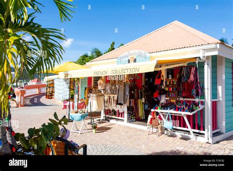 st maarten wine shops.